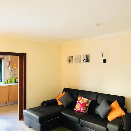 Cosy In Salgados Walking Distance To The Beach